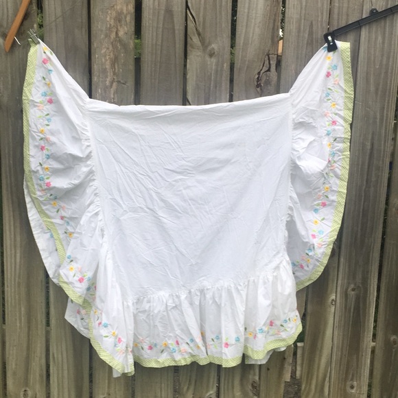 Pottery Barn Kids Crib Skirt EUC - Picture 1 of 12